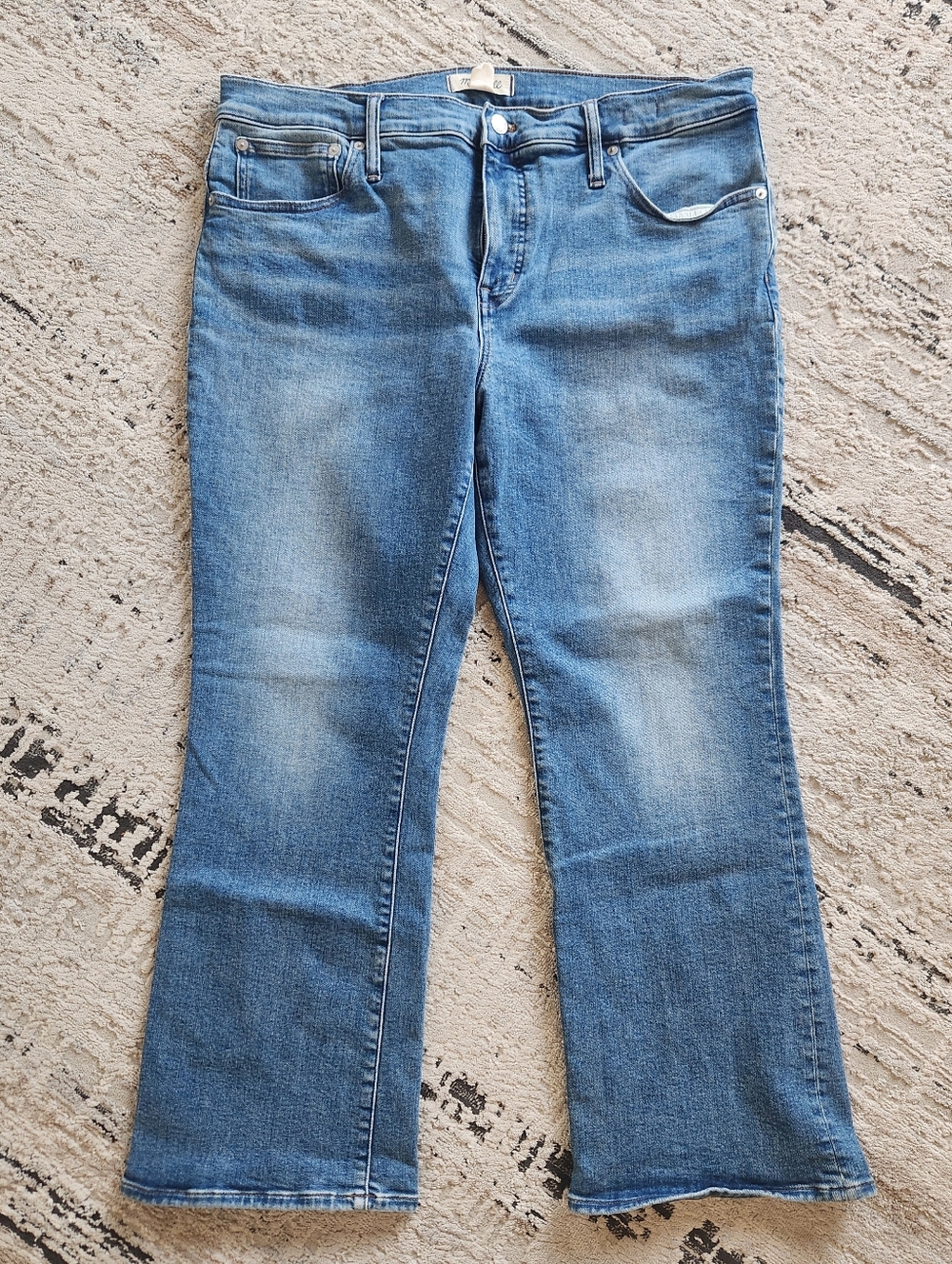 Madewell Mid Rise Kick Out Jeans - Picture 2 of 5